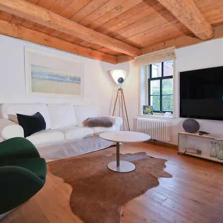 Kate 60 - Twee Holiday home *